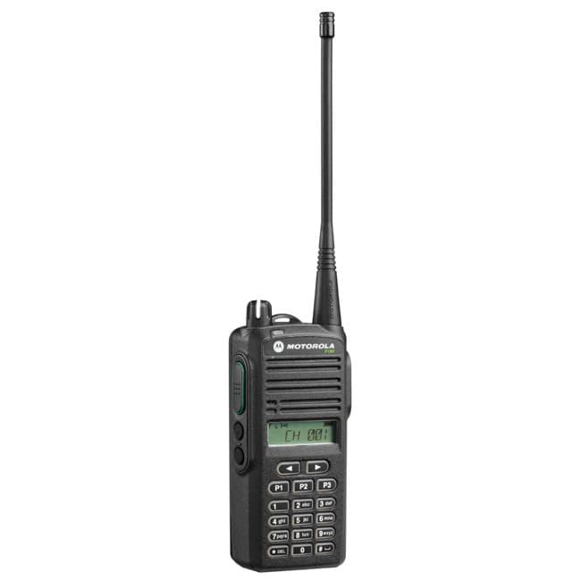 Černá radiostanice Motorola P185 UHF s antenou, displejem s nápisem CH 001 a číselnou klávesnicí zepředu.