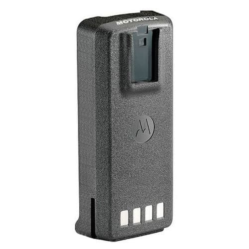 Černá baterie Motorola PMNN4080 LiIon 2250 mAh z předního úhlu. Vpředu logo Motorola, nahoře drážka pro sponu, dole čtyři konektory.