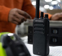 Přenosná ruční radiostanice Motorola MOTOTRBO™ R2 z Motorola R2 řady